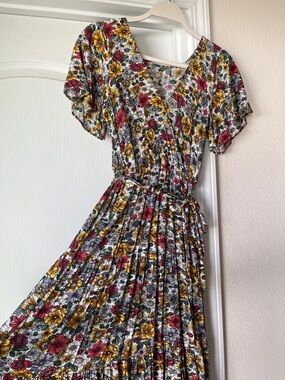 Source Unknown Yellow & Red Floral Midi Dress with Tie Waist